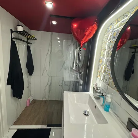 Kamanina Prostranstvo Na Morskom S Terrasoi Διαμέρισμα *