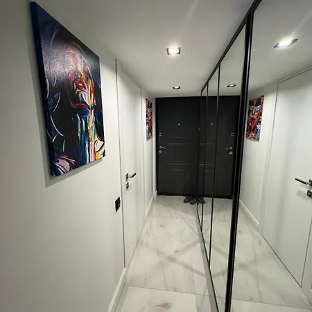 Kamanina Prostranstvo Na Morskom S Terrasoi * Οδησσός