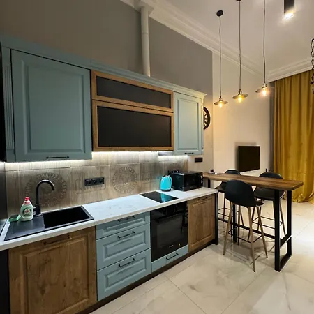 Kamanina Prostranstvo Na Morskom S Terrasoi