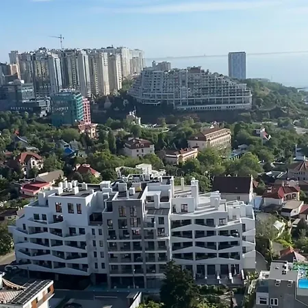 Kamanina Prostranstvo Na Morskom S Terrasoi *
