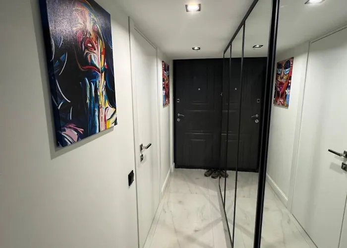 Kamanina Prostranstvo Na Morskom S Terrasoi * Odessa