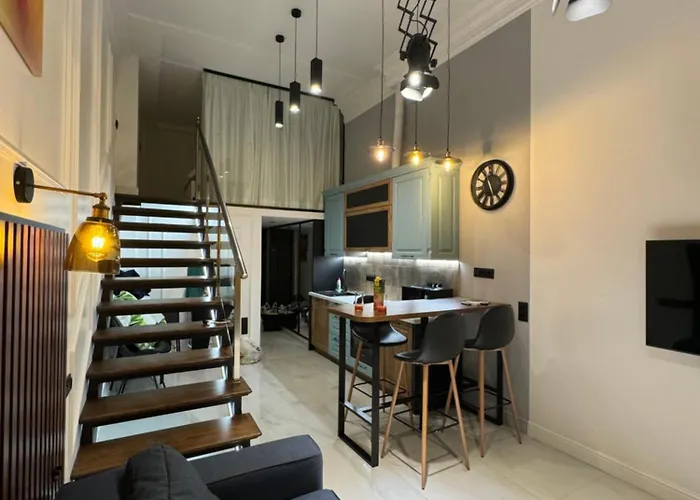 Kamanina Prostranstvo Na Morskom S Terrasoi Odessza